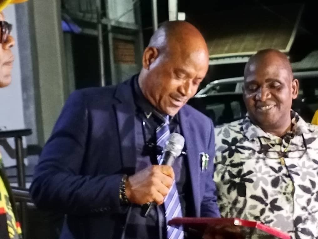 ECTS MD, Ehimuan Bags Excellence Award at NUJ Bob Marley Music Extravaganza
